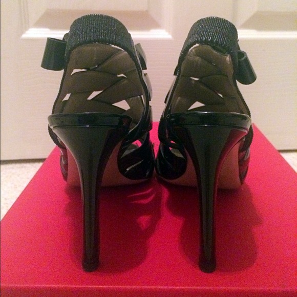 Authentic Valentino patent criss cross sandal!! - Picture 2 of 3