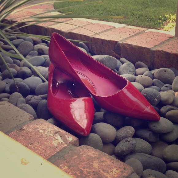 ◆◆◆SOLD◆◆◆ Red Ballet Flats (RAMPAGE)