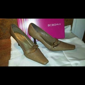BCBG GIRLS Camel shoes