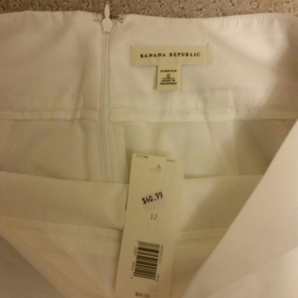Banana republic white skirt