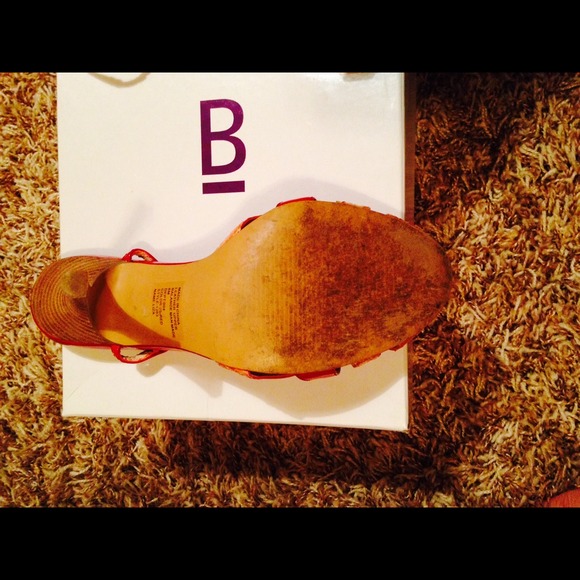 Bakers coral and red shoe size 6 - Picture 2 of 2