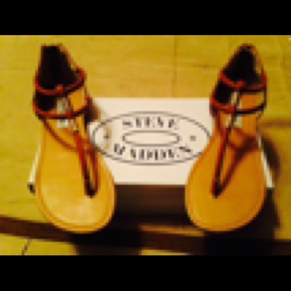 Steve Madden Boho tan flats - Picture 1 of 4