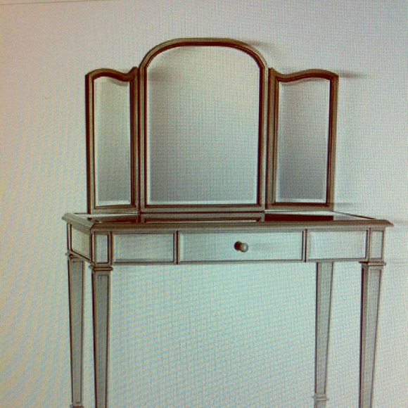 Looking for this silver, all mirrored vanity