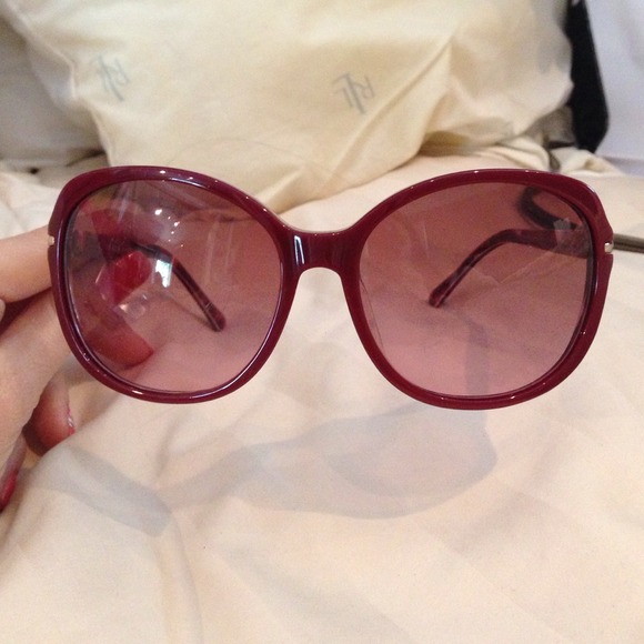 Authentic Prada Brand New Red sunglasses - Picture 3 of 4