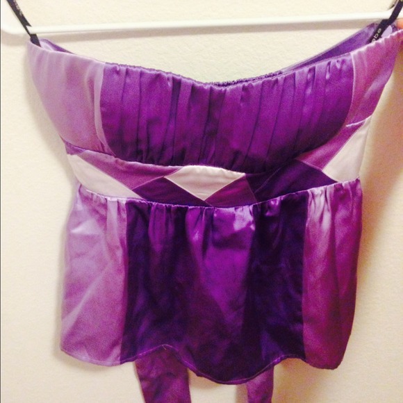 New purple BEBE strapless top, size Large!