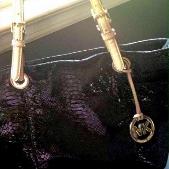 MICHAEL KORS JET SET PYTHON EMBOSSED TOTE