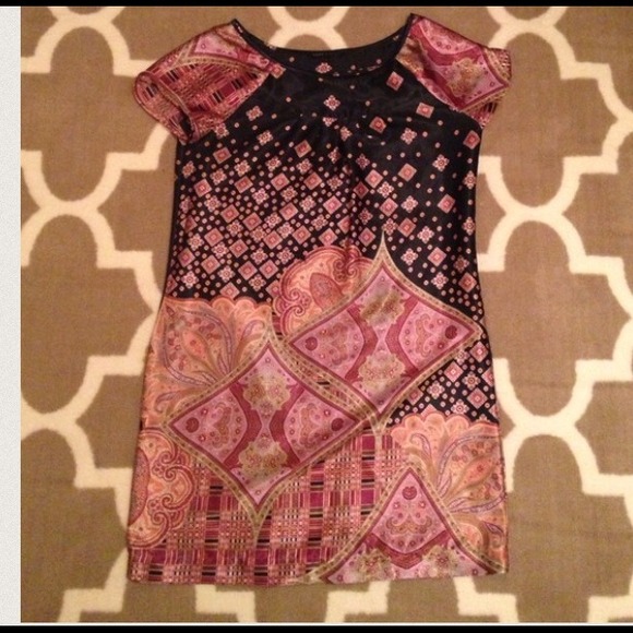 Bundle of gorgeous tops!!