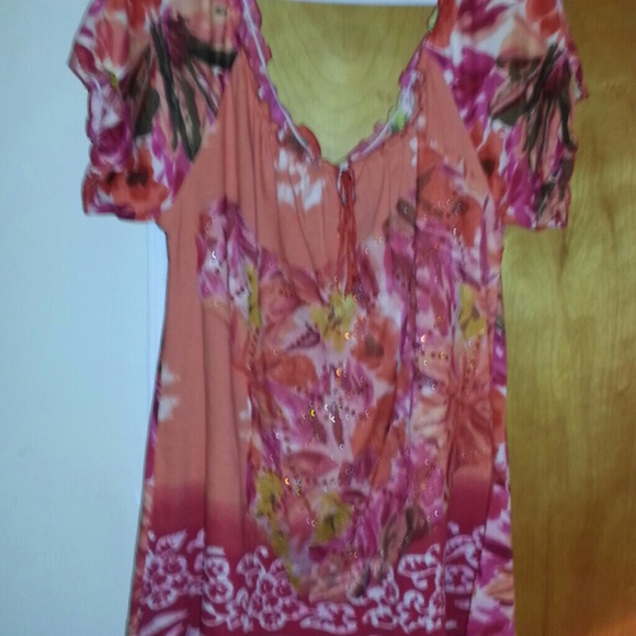 Cute floral top