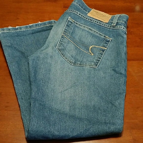 Sold ❌ American Eagle Denim carpis