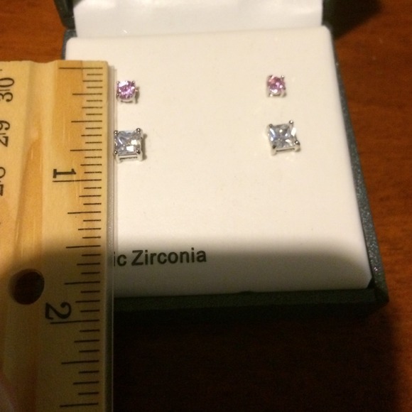 🚨Cubic zirconia earrings - Picture 4 of 4