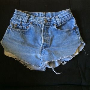 high wasted levi shorts