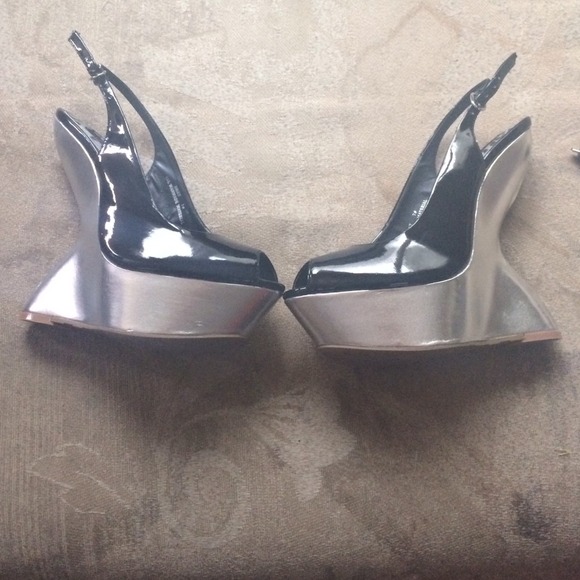 Size 7 dollhouse heels