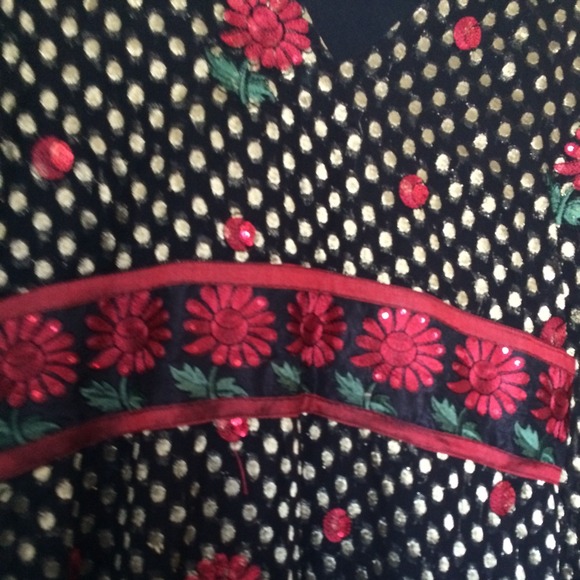 Bundle:: paki/ind fancy frock with sandals - Picture 2 of 4