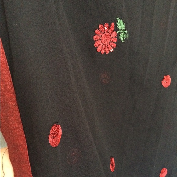 Bundle:: paki/ind fancy frock with sandals - Picture 3 of 4