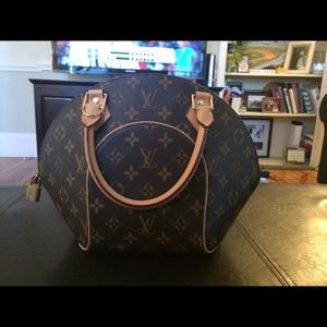 Louis Vuitton Ellipse bowling ball style bag