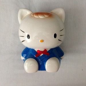 Hello Kitty porcelain piggy bank