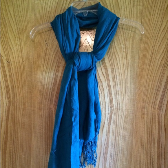 🔴SOLD🔴Turquoise Scarf