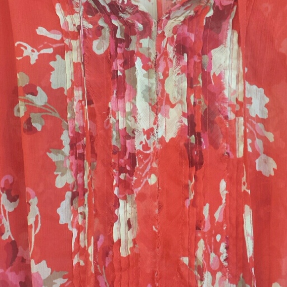 SOLD Red floral top - Picture 2 of 2