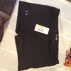Under Armour heatgear black shorts XL