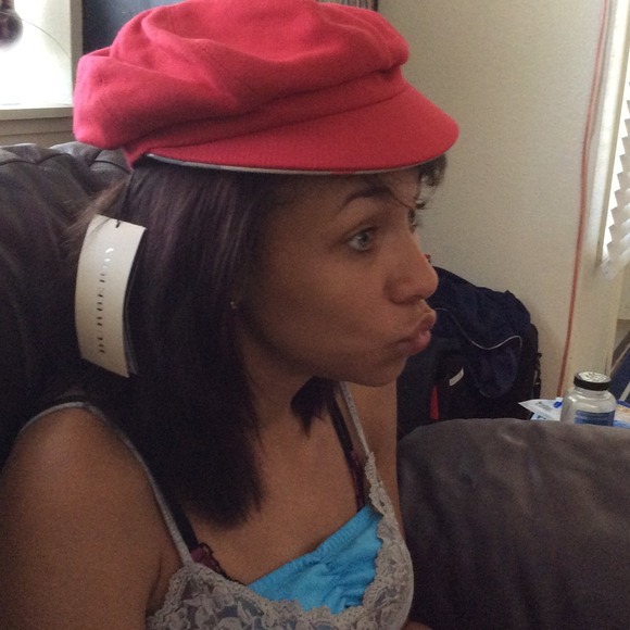 Burberry hat
