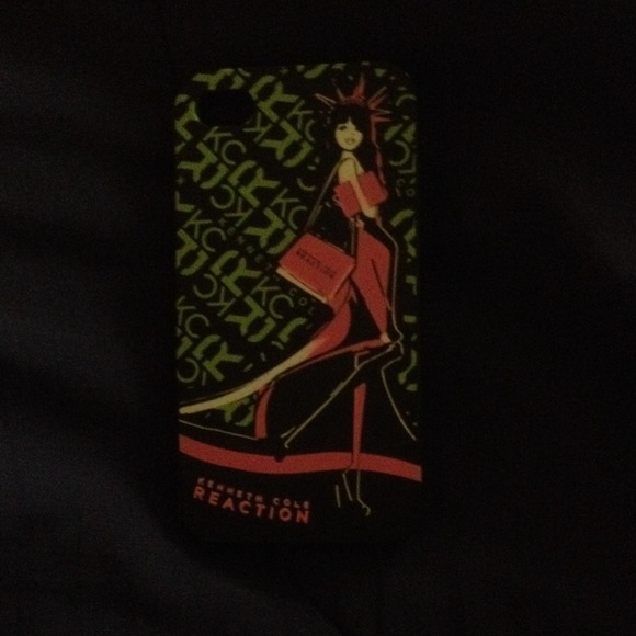 Kenneth Cole Reaction iPhone 4/4s case