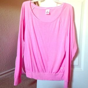 Bubblegum pink VS top