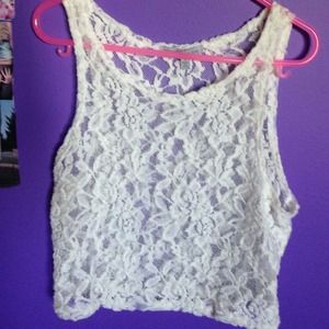 ✖️SOLD✖️lace crop top