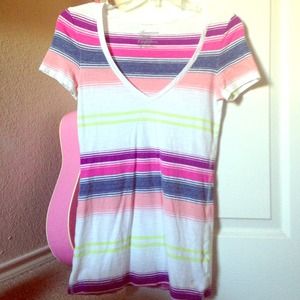 American Eagle stripe V-neck