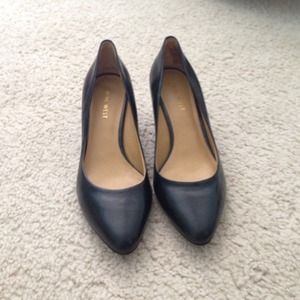 Nine West black leather wedges