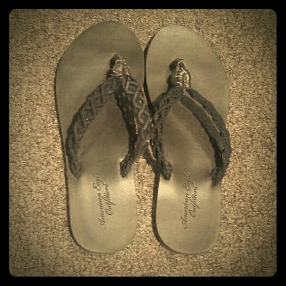 american eagle sandals
