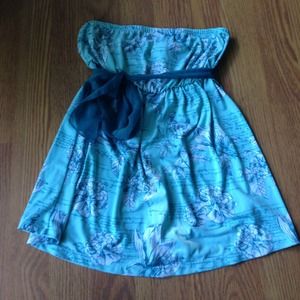 Super cute DKNY skirt/top!