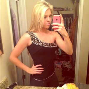 💎One shoulder Gemed top👚