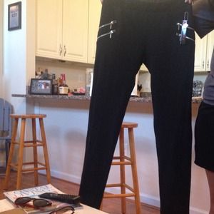 Black zipper leggings
