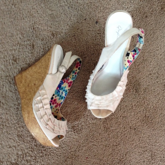 High heeled wedges - Picture 1 of 1