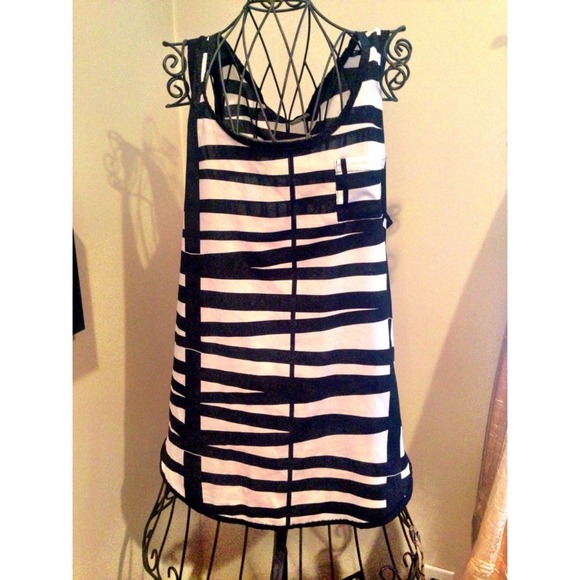 Forever 21 black and white top.