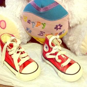 Infant Red Converse 🔷