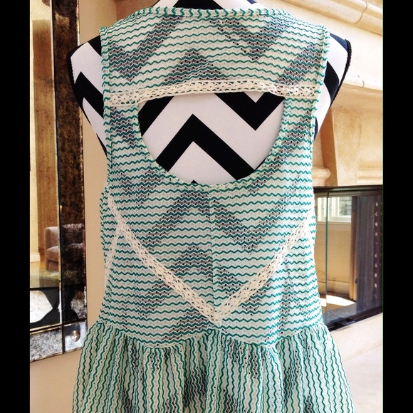 💃HOST PICK x 5! Free People emerald top - Picture 3 of 3