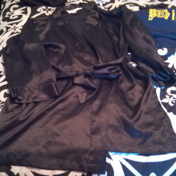 Vs silk robe
