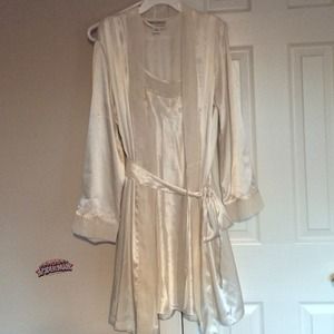 Nightgown with matching robe.