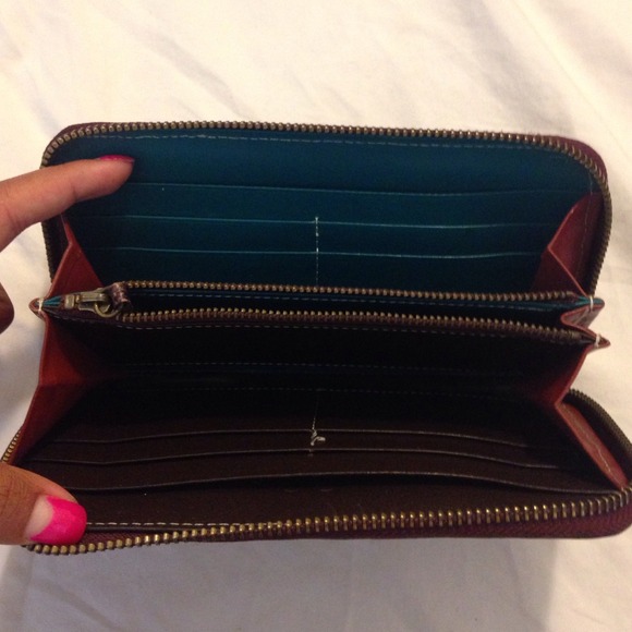 Marc by Marc Jacobs Wallet - Picture 2 of 4