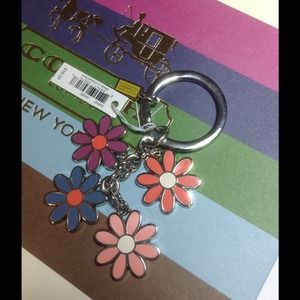 <SOLD> Coach flower mix keychain