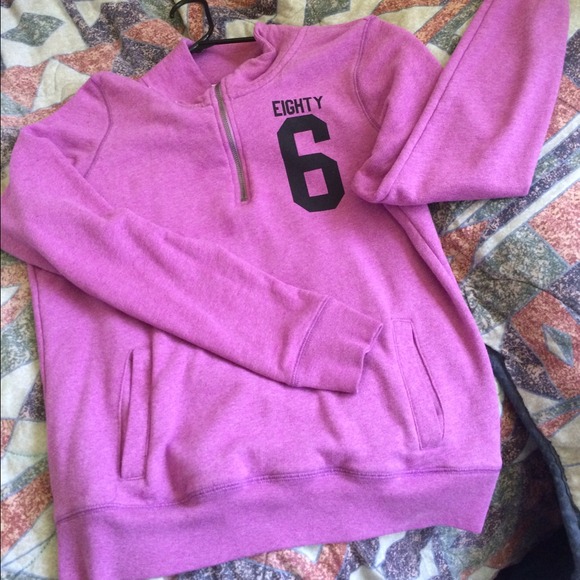 💥💥SOLD 💥💥VS PINK half zip sweater