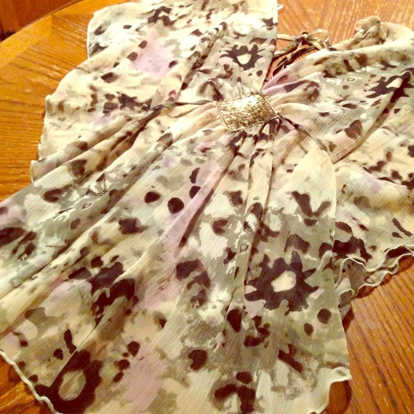 Flowy patterned Daytrip top.