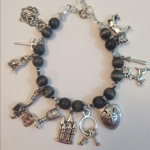Game of Thrones-inspired charm bracelet