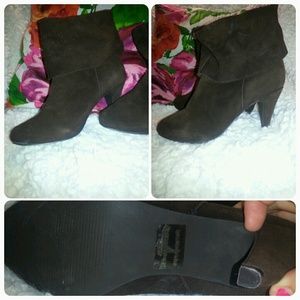 SALE! Steve Madden suede brown booties!