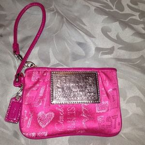 ‼️REDUCED‼️🎀AUTHENTIC COACH WRISLET🎀