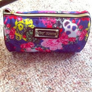 Betsey johnson cosmetic bag