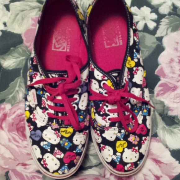 «Traded» Hello Kitty Vans