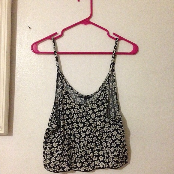 🌻SOLD🌻 Brandy Melville Jacqueline Floral Tank