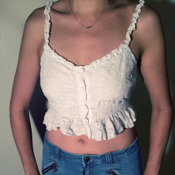 Forever 21 eyelet pattern cropped top